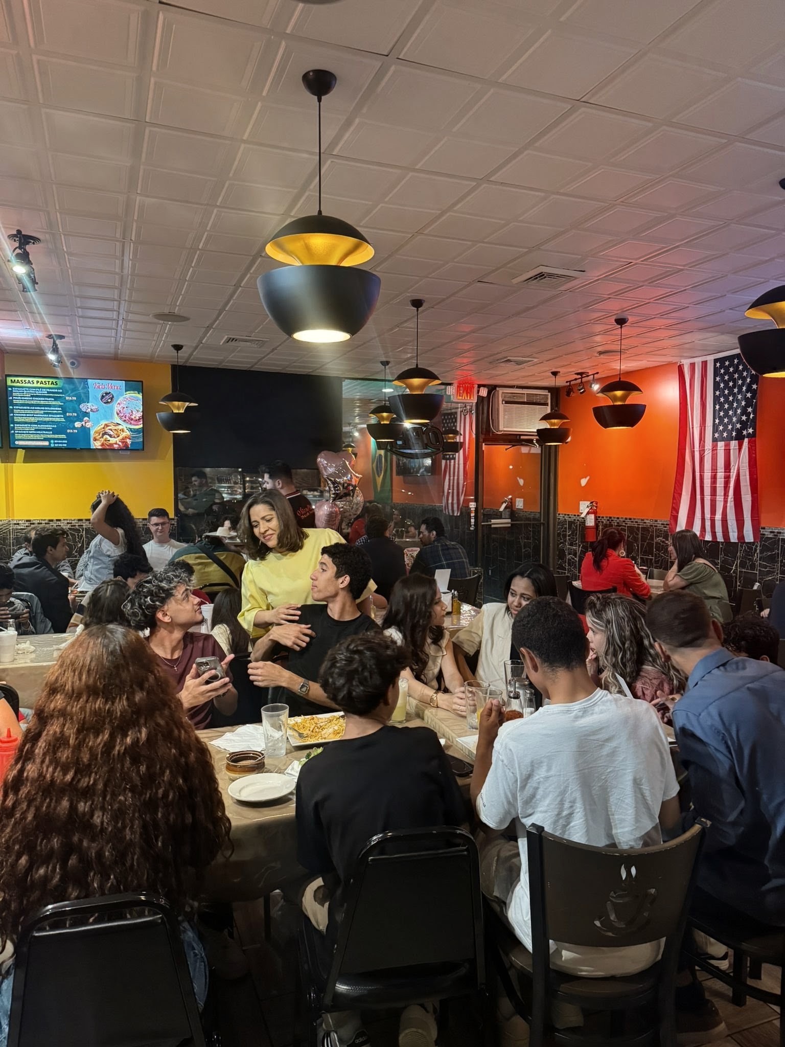 Guests enjoying dinner at The King of Picanha